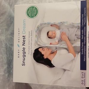 New In Box Snuggle Nest Portable Infant Sleeper